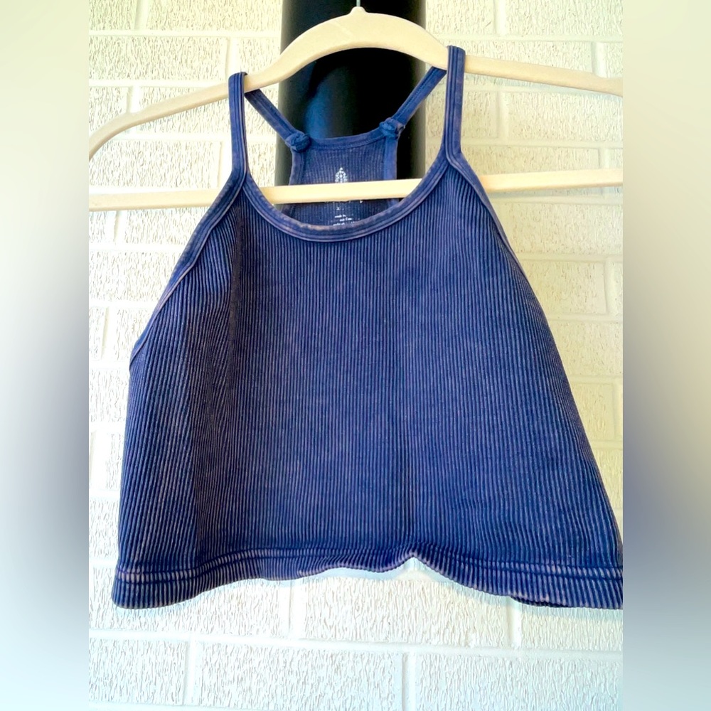Free people movement happiness runs crop deepest navy L/XL